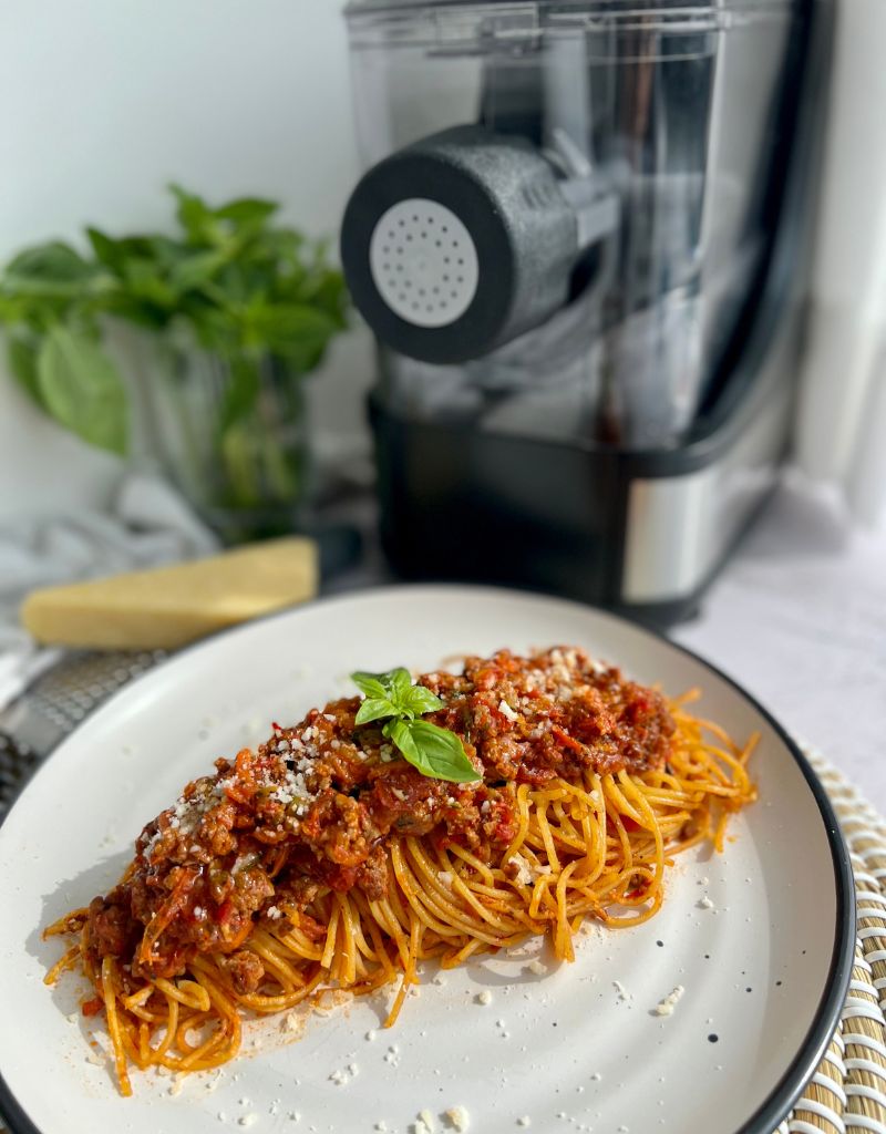 https://froothie.com.au/cdn/shop/products/optimum-mamma-mia-pasta-maker-juicer-shredder-mincer-all-in-one-lifestyle-image-pasta-not-a-chef-diary-1-800-1024_1280x.jpg?v=1703598266